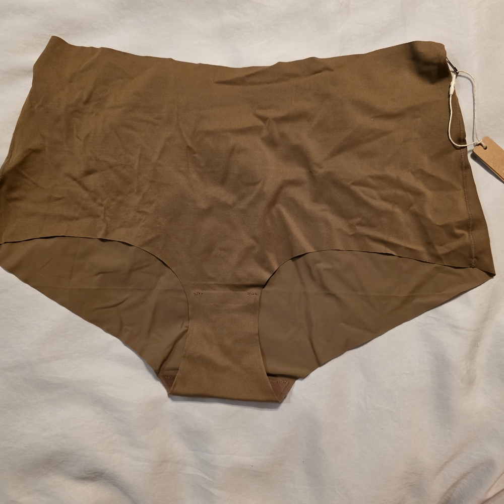 SKIMS Naked Boyshorts In Jasper Brown Size Large NWT